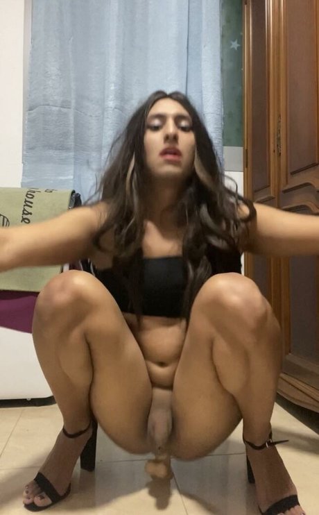 Natalia Valera naked model images