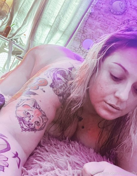 ollymcfly star naked picture