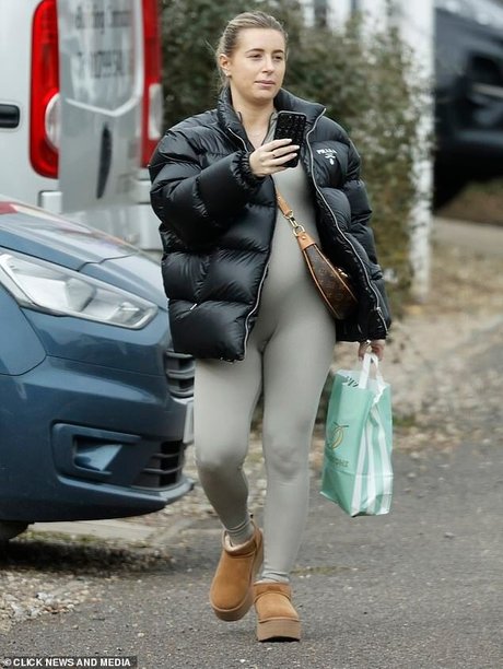 Dani Dyer best model archive