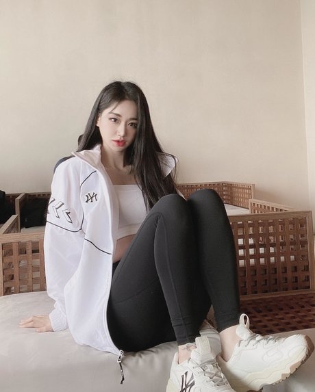 Candyseul model pornographic image