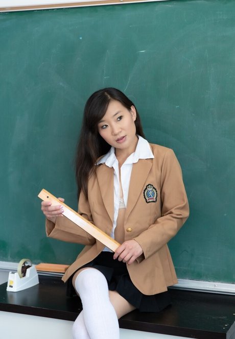 Jeannie Elise Mai model exclusive photos