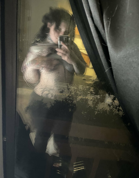 spookisideshow sexy model pics