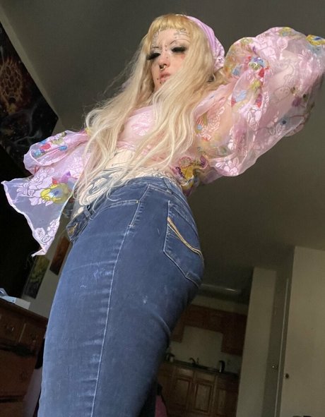 spookisideshow sex model picture