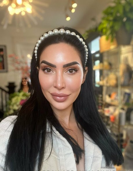 farrahabraham exclusive model pics