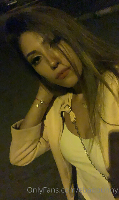 ebadbunny hot model image