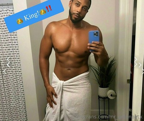 mr greenback sexy model gallery