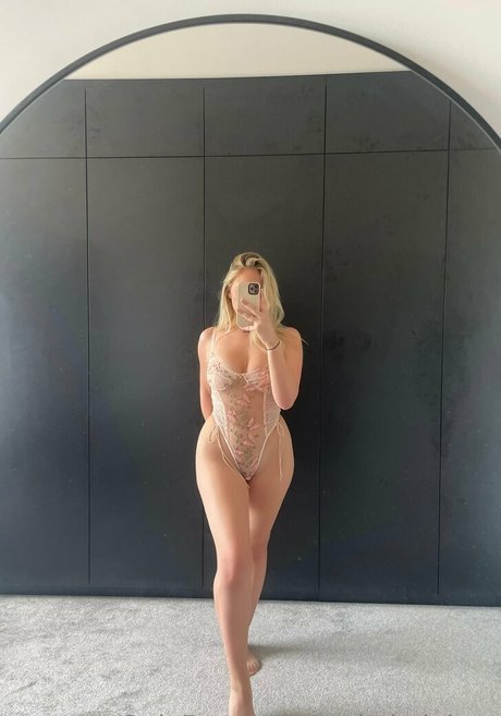 rosie knight x hot actress picture