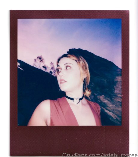 aziebugxfree model hot images