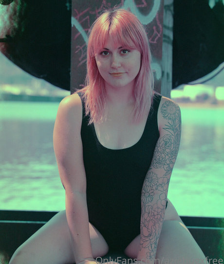 aziebugxfree star sexy picture