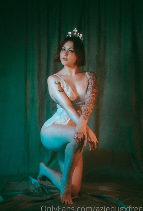 aziebugxfree exclusive pornstar pic