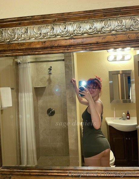 sgdnls erotic model pics