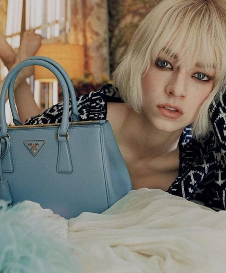 Hunter Schafer beautiful pornstar pictures