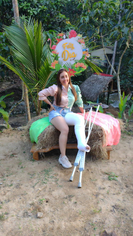 Yul Dapra model perfect pic