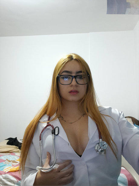 Sofia CB star erotic images