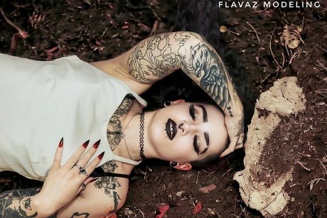 Siren Starr free actress galleries