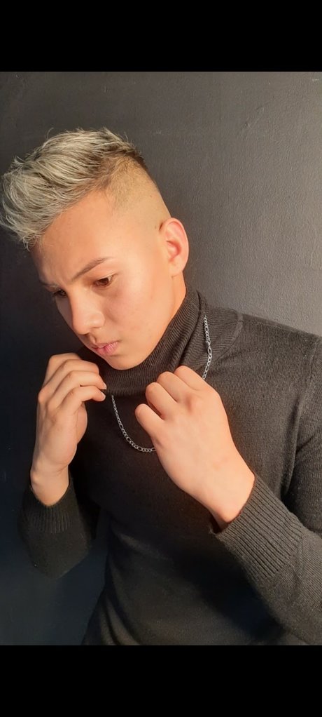 Alejandro Bedoya monrroy high quality pornstar picture