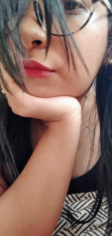 Danna Giler hot star gallery