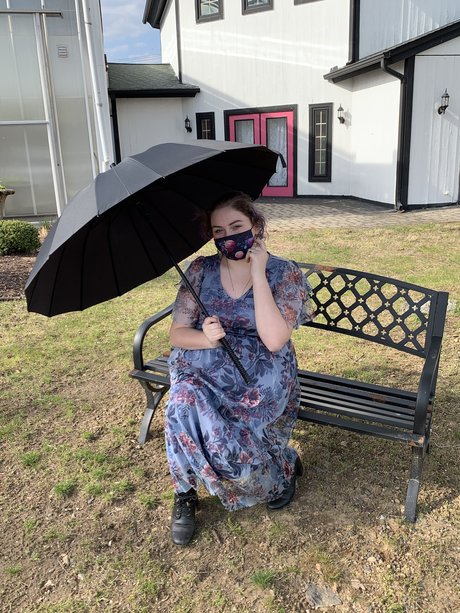 Queen of Ice art actress image