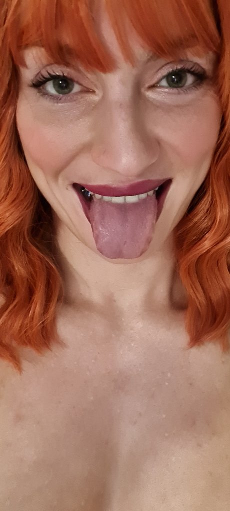 Phannydae model art galleries