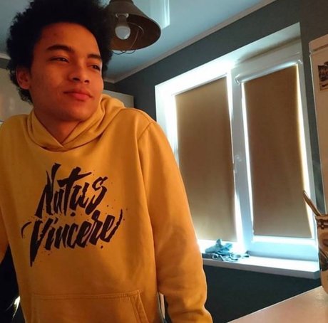 Dondo Gremory model top picture