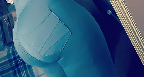 Breebaaaby nude model pic