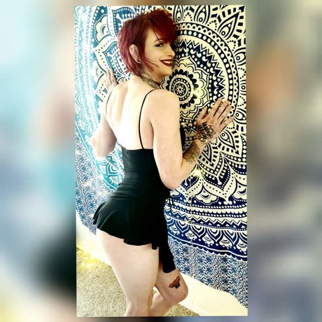 RosieDoll sex pornstar img