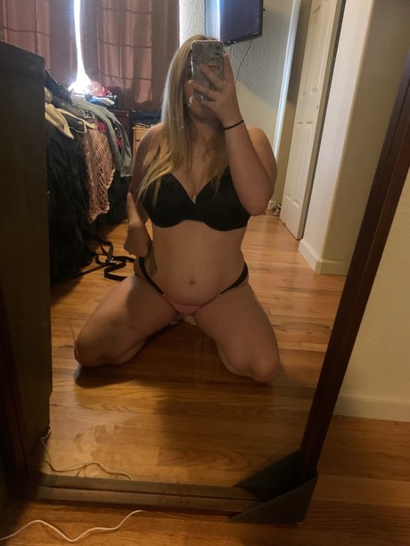 Mila Huddleston_ high quality pornstar pic