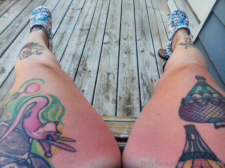 CurvyPeach star high quality img