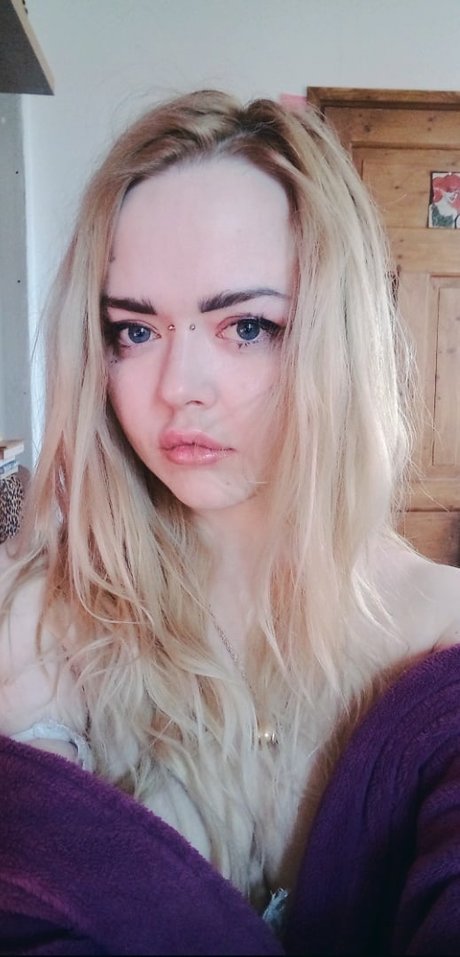 VijaPSilo porn star pic