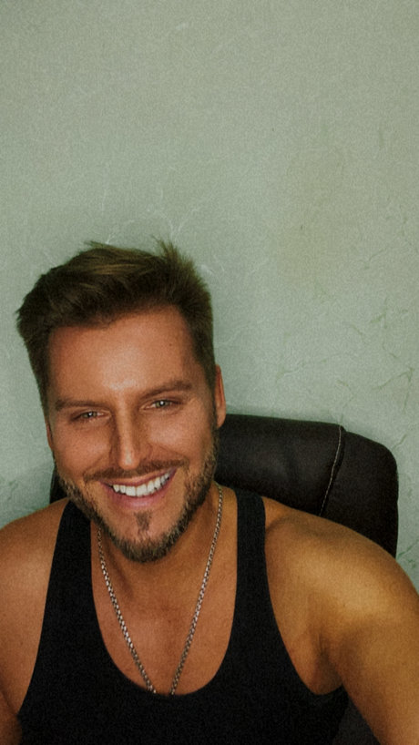 shemale riding onlyfans nude pic