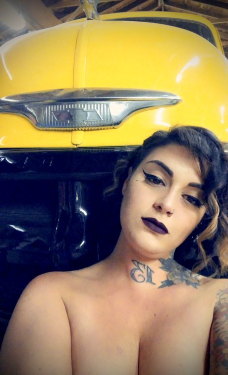 NjsFinest pornstar top picture