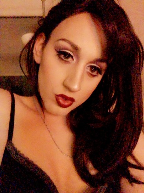 TransLea nude pornstar photos