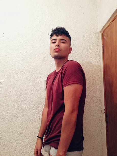 Oscaar S model high quality image