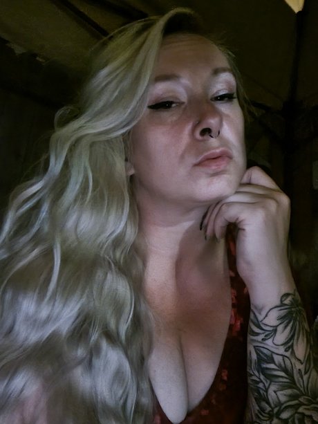 Moonbitxh pornstar nude galleries