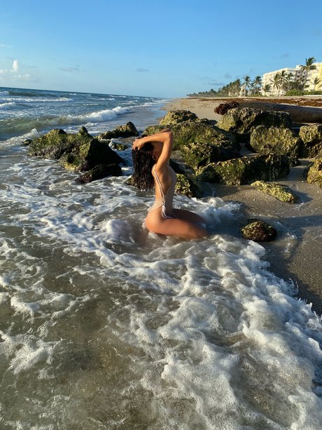 Nany Carmen Gonz lez high quality model pictures