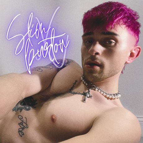 S L I M model exclusive pic