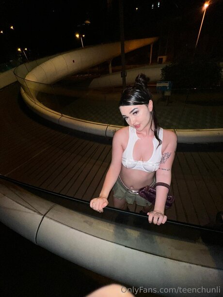 _Chun Li 18 yO Cosplay_ pornstar erotic archive