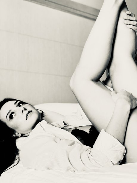 Jenna Vive porn model pics