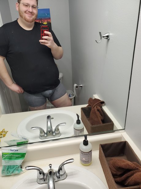 Big Pickles OF pornographic star img