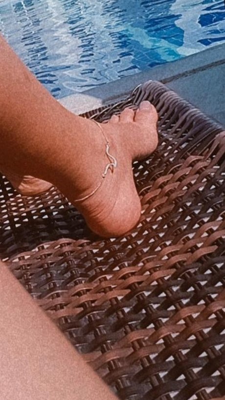 Nin_ model sex photos