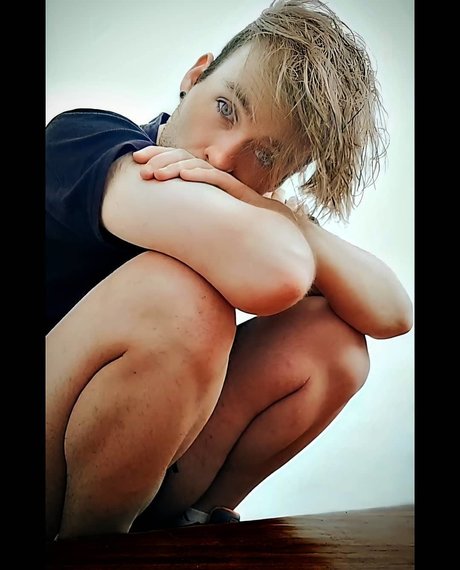 athletic blonde onlyfans exclusive pictures