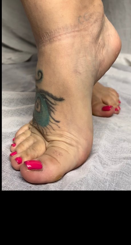 MadameSage exclusive actress pictures