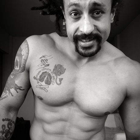 Rasta Crazy nude star photo