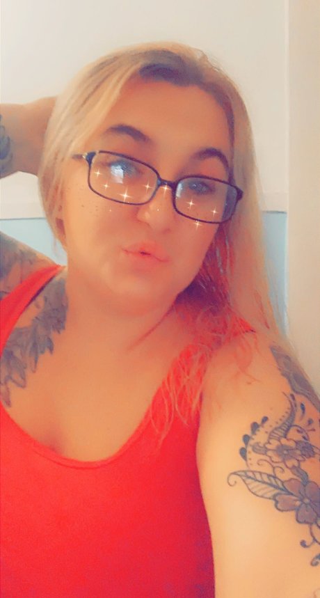 ThickTattdBaby_ pornstar pretty pics