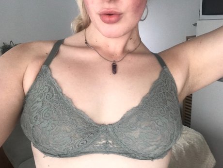 T Girl S_ pornstar beautiful photo