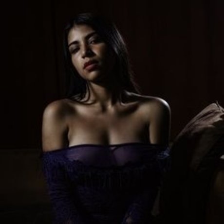 Michelle 09 adult model photo