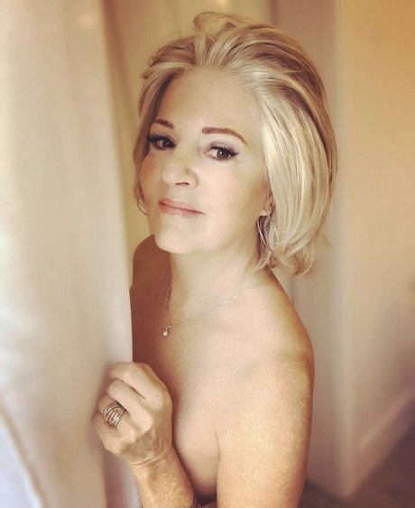 Lesley Suzanne pornstar erotic galleries