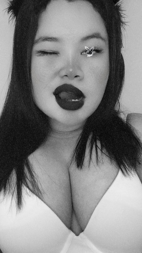 OnlyanitaVE star erotic photos