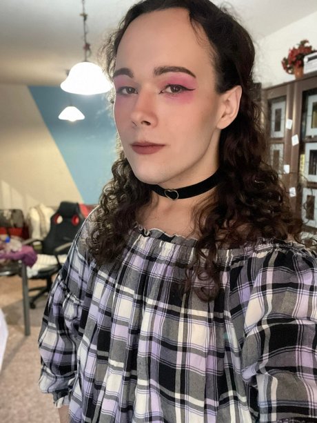 Samuel Bakos xxx actress picture