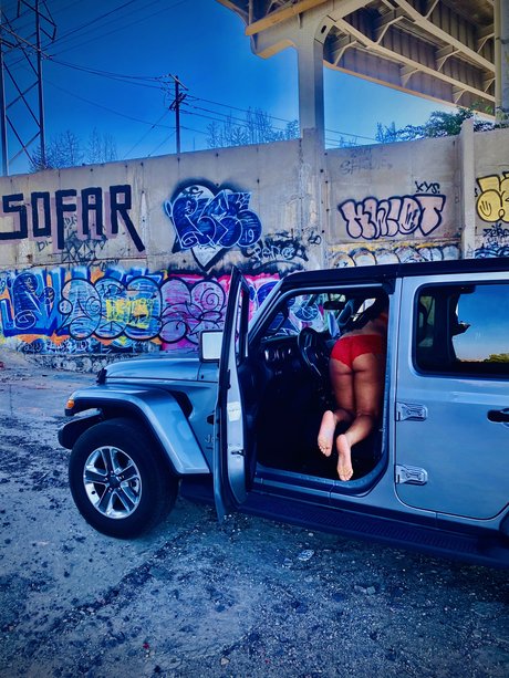 Wanna Get Nasty Ask Sweet Dale Lee pretty star photo